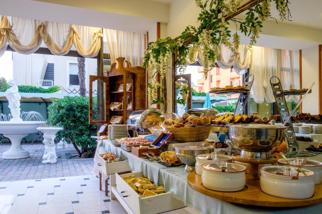 Hotel Bristol Bellaria-Igea Marina Eksteriør bilde