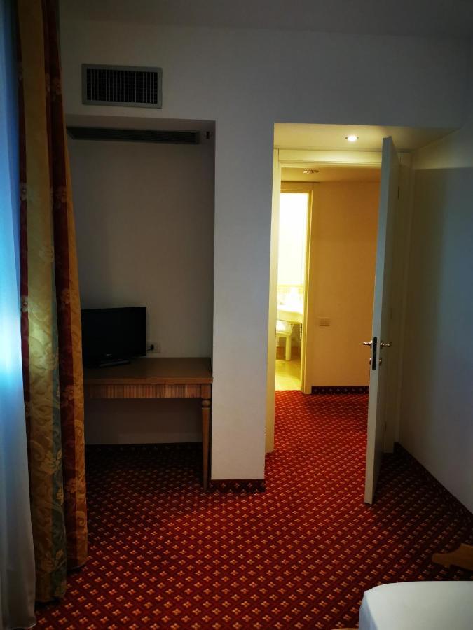 Hotel Bristol Bellaria-Igea Marina Eksteriør bilde