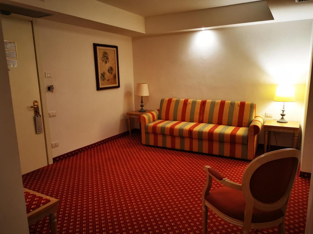Hotel Bristol Bellaria-Igea Marina Eksteriør bilde