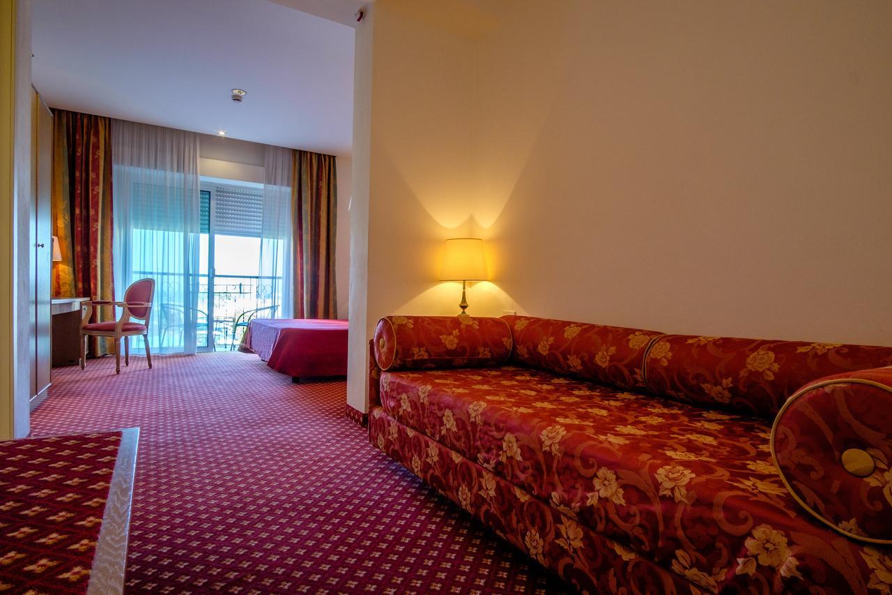 Hotel Bristol Bellaria-Igea Marina Eksteriør bilde